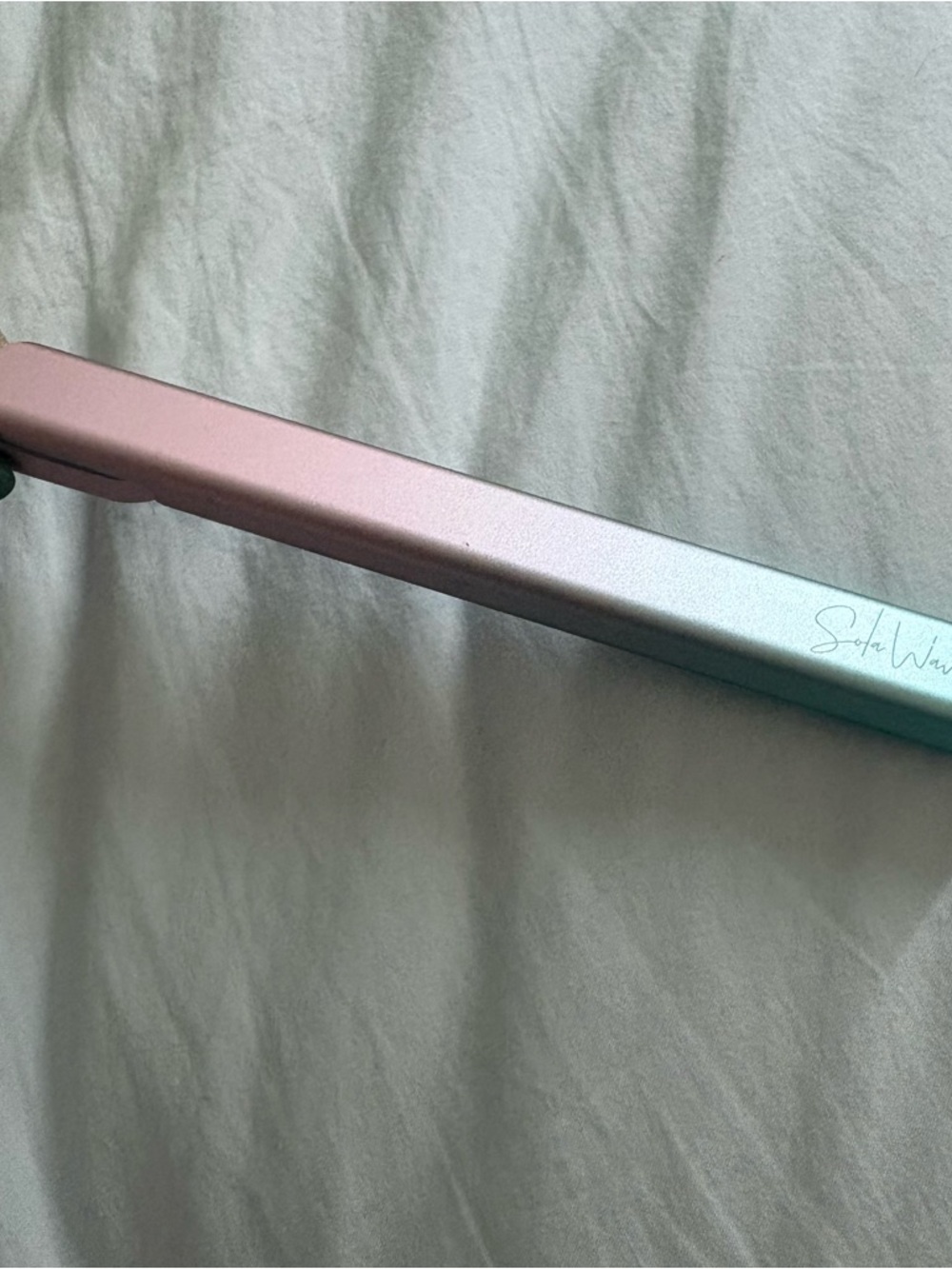 Solawave Red Light Therapy LED Wand - Ombré edition - Picture 12 of 12